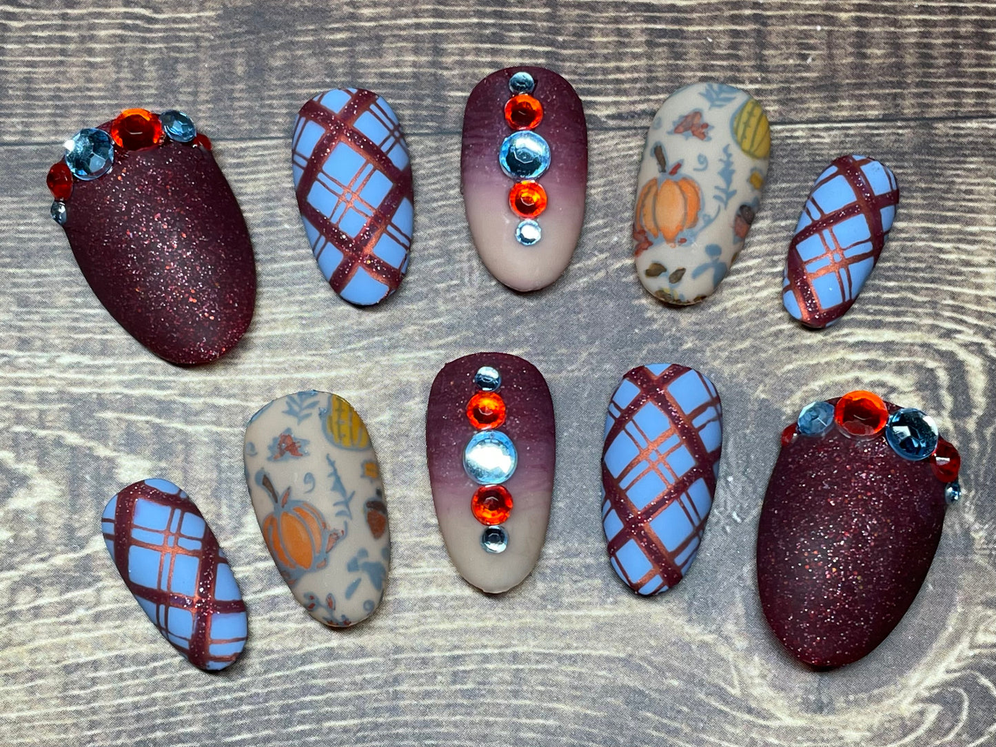 Custom Nail Set